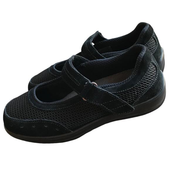 OrthoFeet Chatanooga Black Suede and Mesh Mary Jane Sneakers Extra Wide size 8.5 - Picture 2 of 13